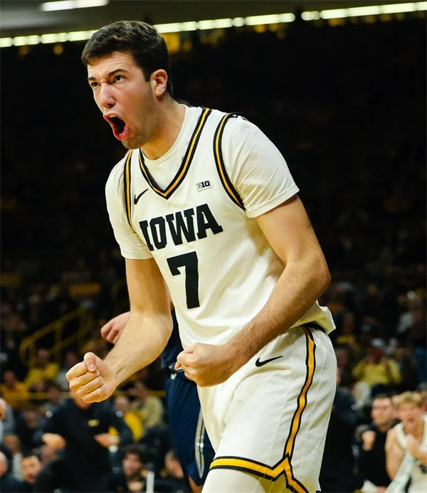  Iowa Hawkeyes #7 Alvaro Folgueiras 2025 -26 White College Basketball Game Jersey 