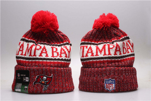 Buccaneers Red Wordmark Cuffed Pom Knit Hat YP