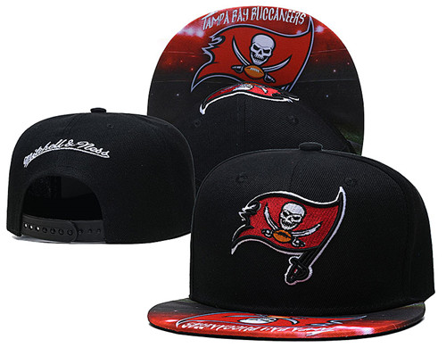Buccaneers Team Logo Black Mitchell & Ness Adjustable Hat LH