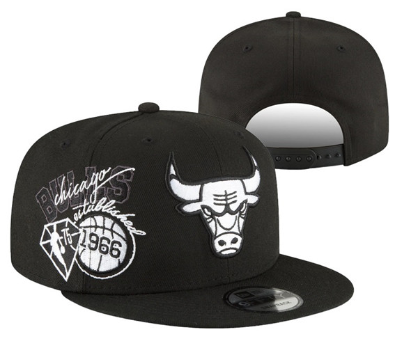 Bulls Black Snapback Hat --YD