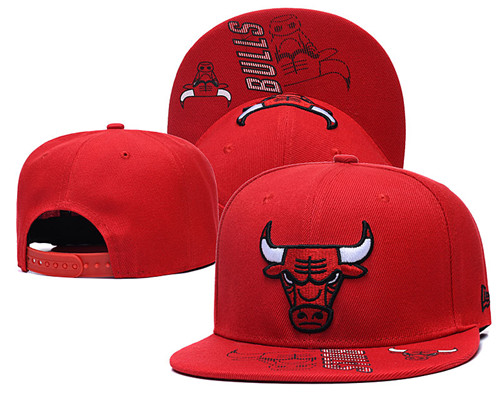 Bulls Team Logo Red Adjustable Hat GS
