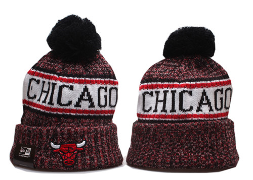 Bulls Team Logo Red Cuffed Pom Knit Hat YP