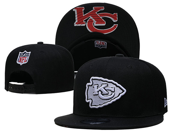 Chiefs Black Snapback Hat