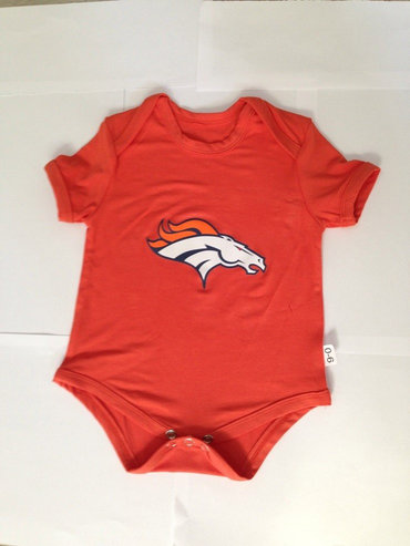 Denver Broncos Newborn Creeper Set - Orange