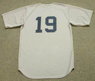 FRED LYNN Boston Red Sox 1979 Majestic Cooperstown Throwback Away Jersey