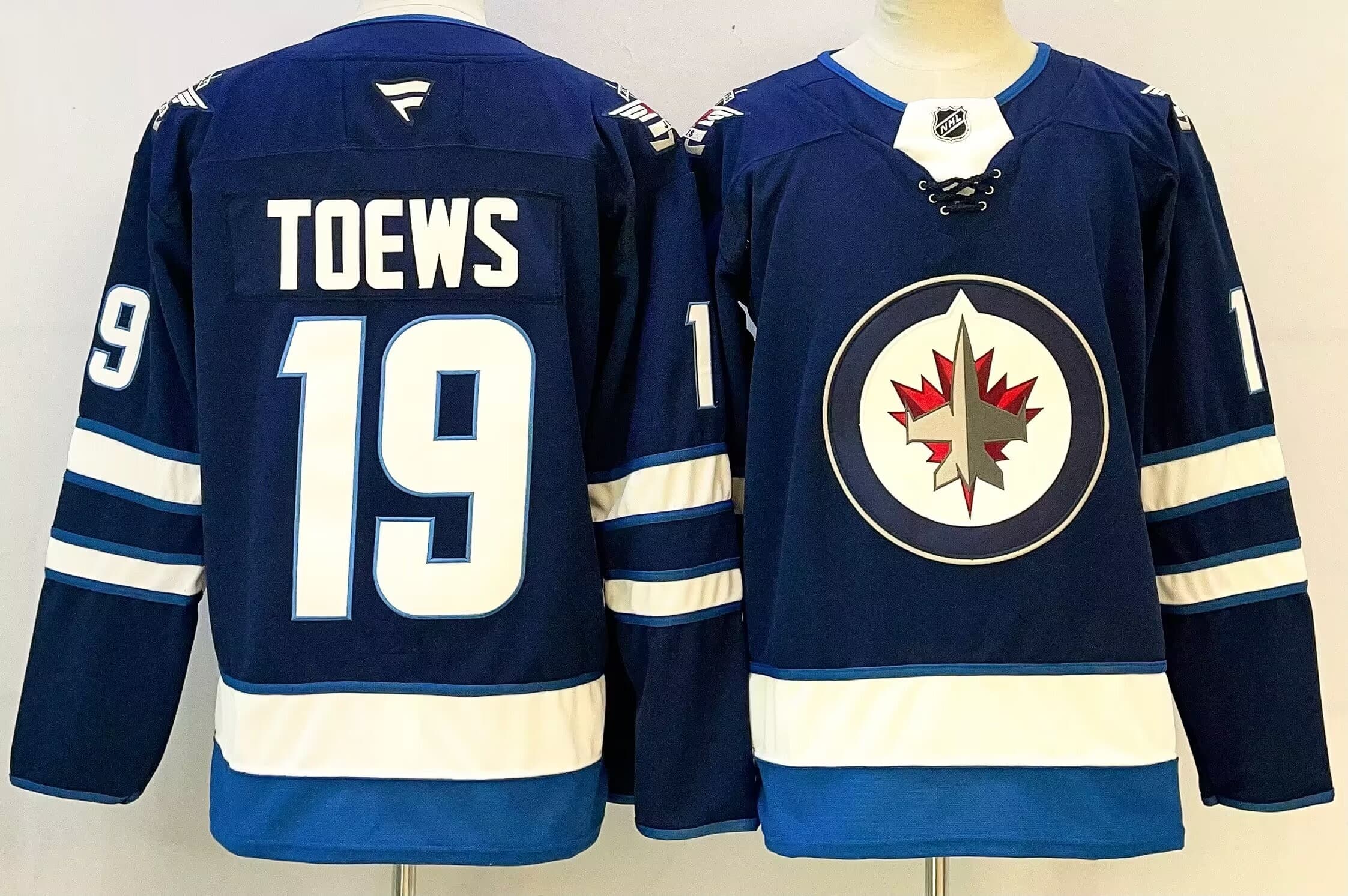 Jonathan Toews  19 Winnipeg Jets Fanatics Premium Home Jersey