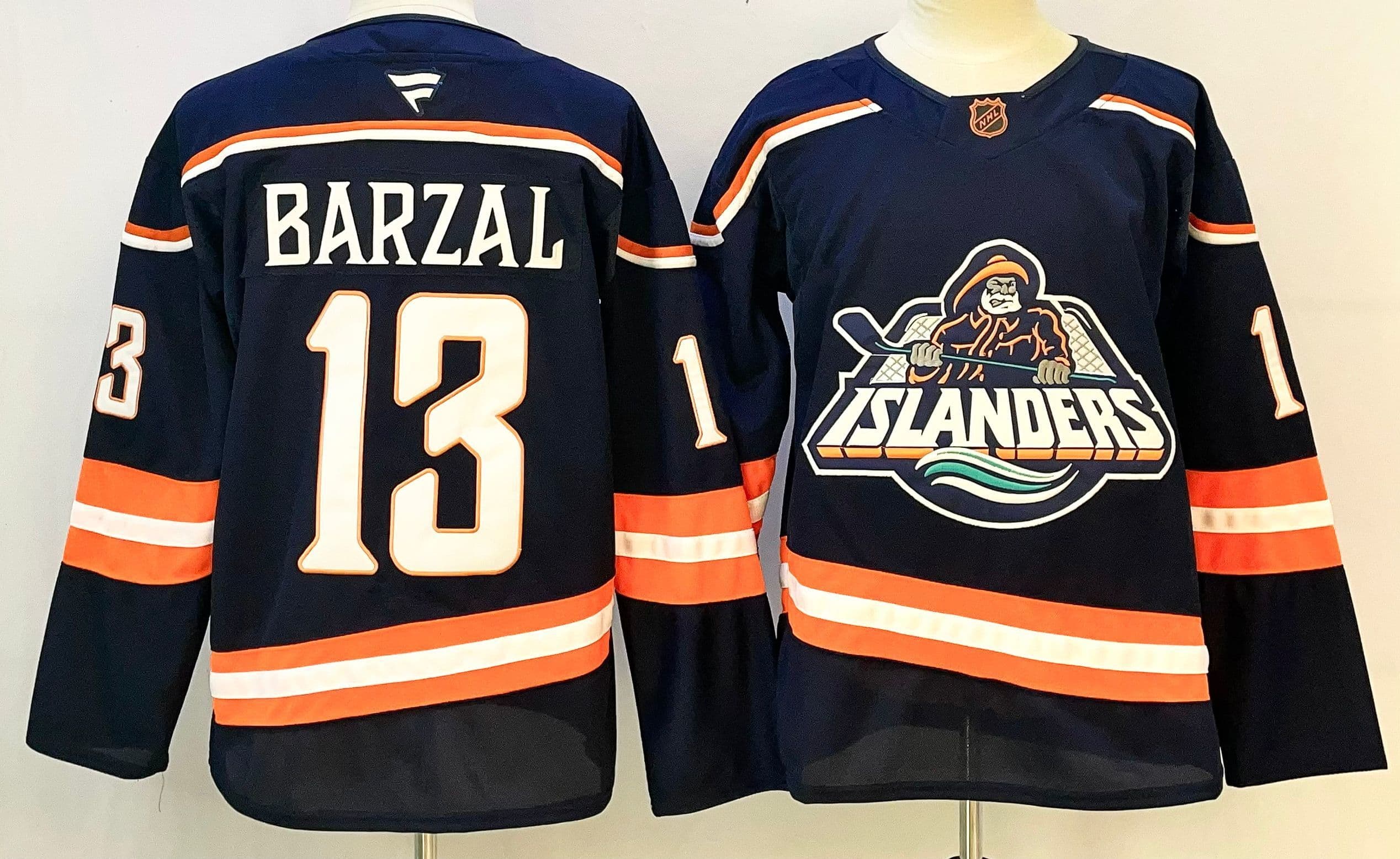 Mathew  Barzal  13 New   York Islanders Jerseys