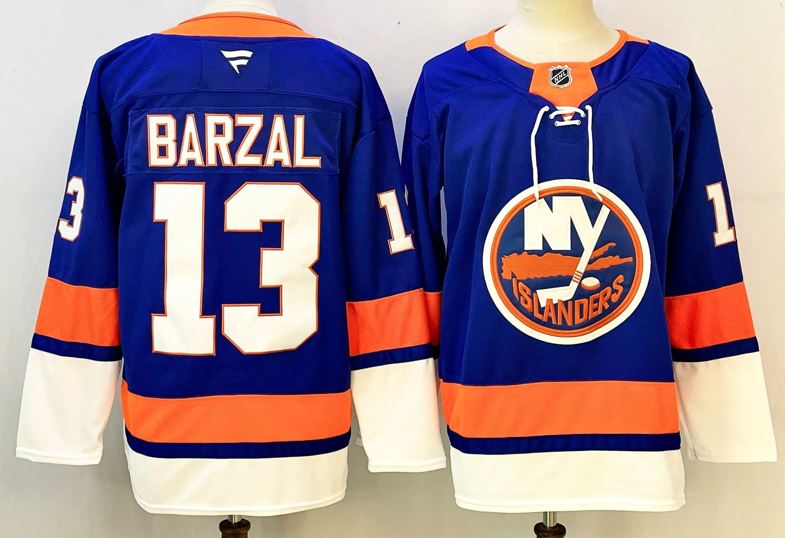 Mathew  Barzal  13 New York Islanders Jerseys