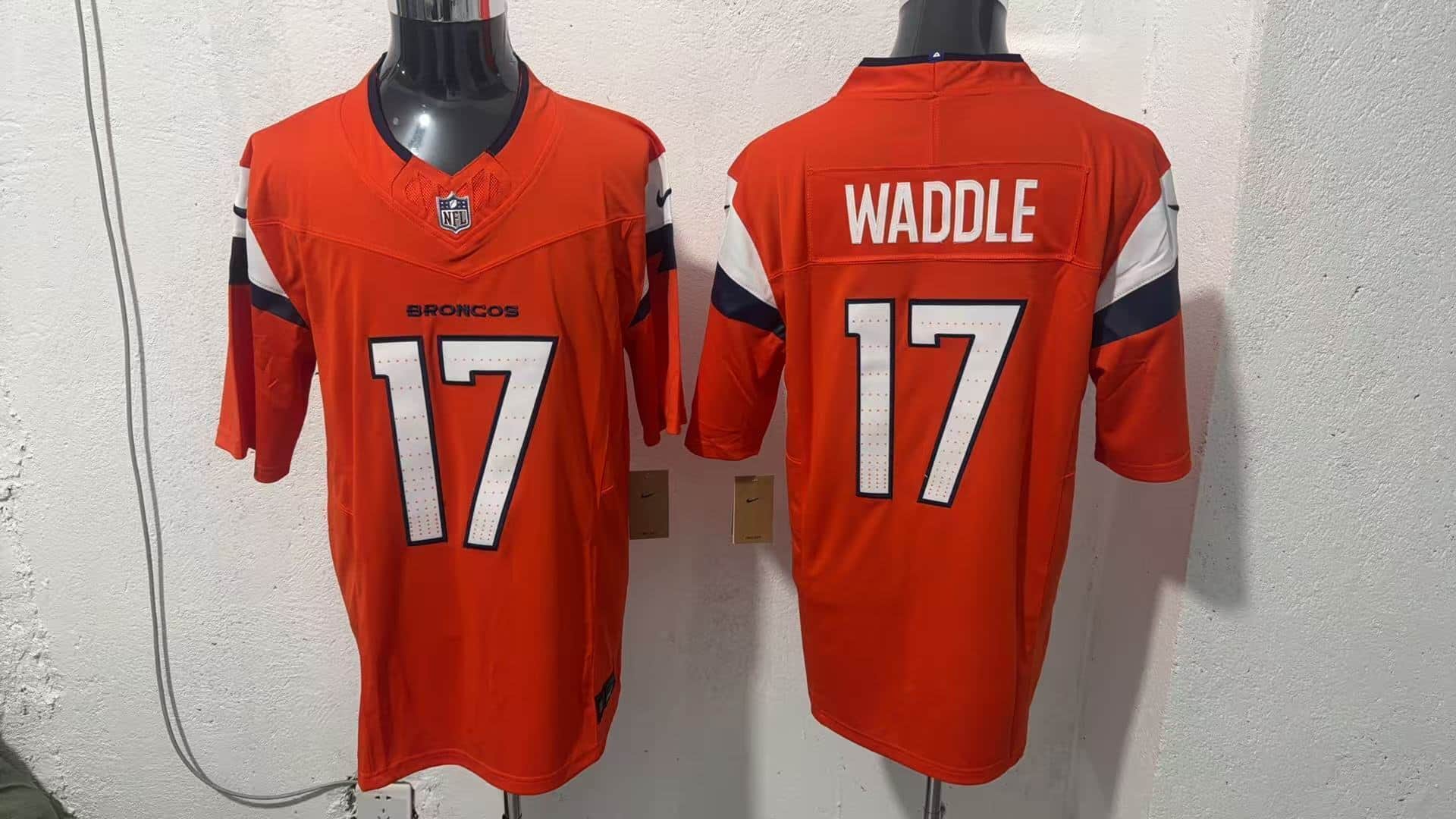 Men's Denver Broncos  Football Stitched Jersey  17 WADDLE