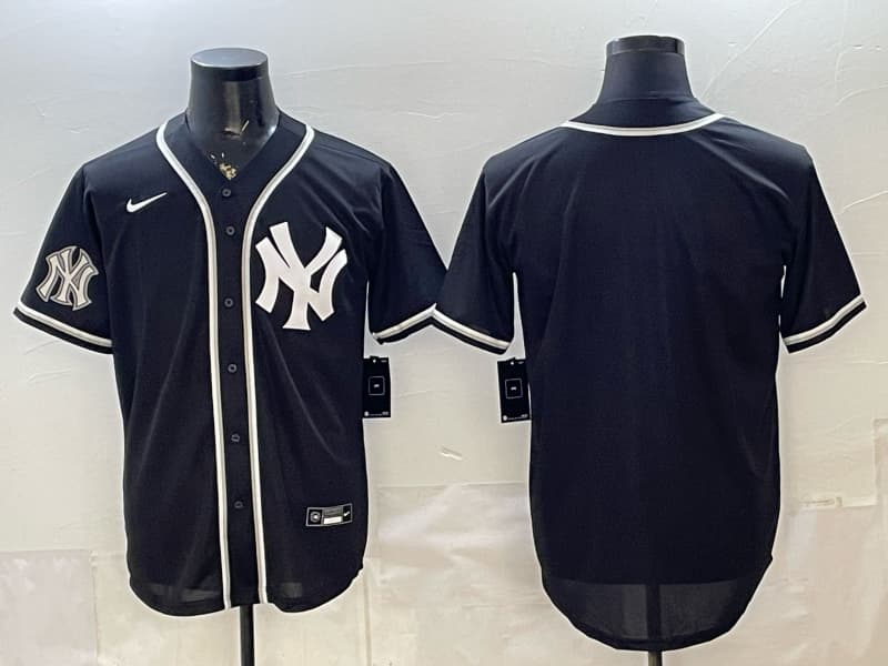 Men's New York Yankees    Nike Jersey