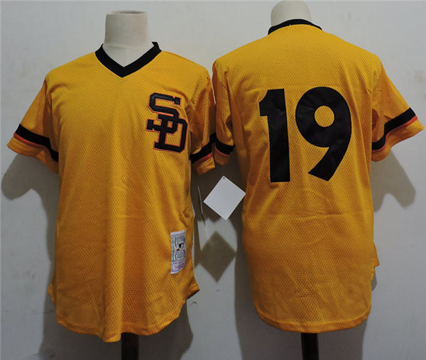 Men's San Diego Padres #19 Tony Gwynn Mitchell & Ness Gold 1982 Authentic Cooperstown Collection Mesh Batting Practice Jerse