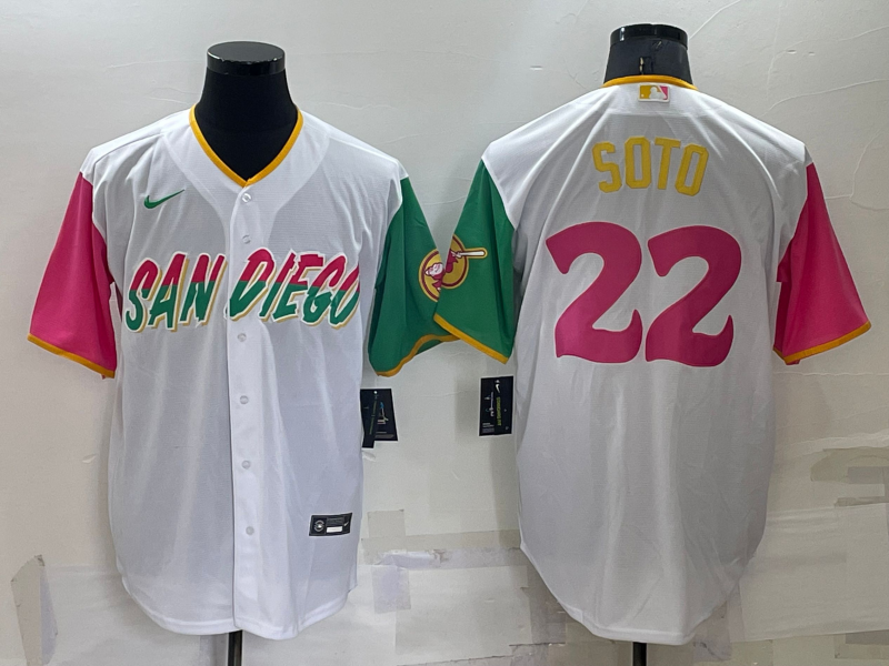 Men's San Diego Padres #22 Juan Soto White 2022 City Connect Cool Base Stitched Jersey的副本