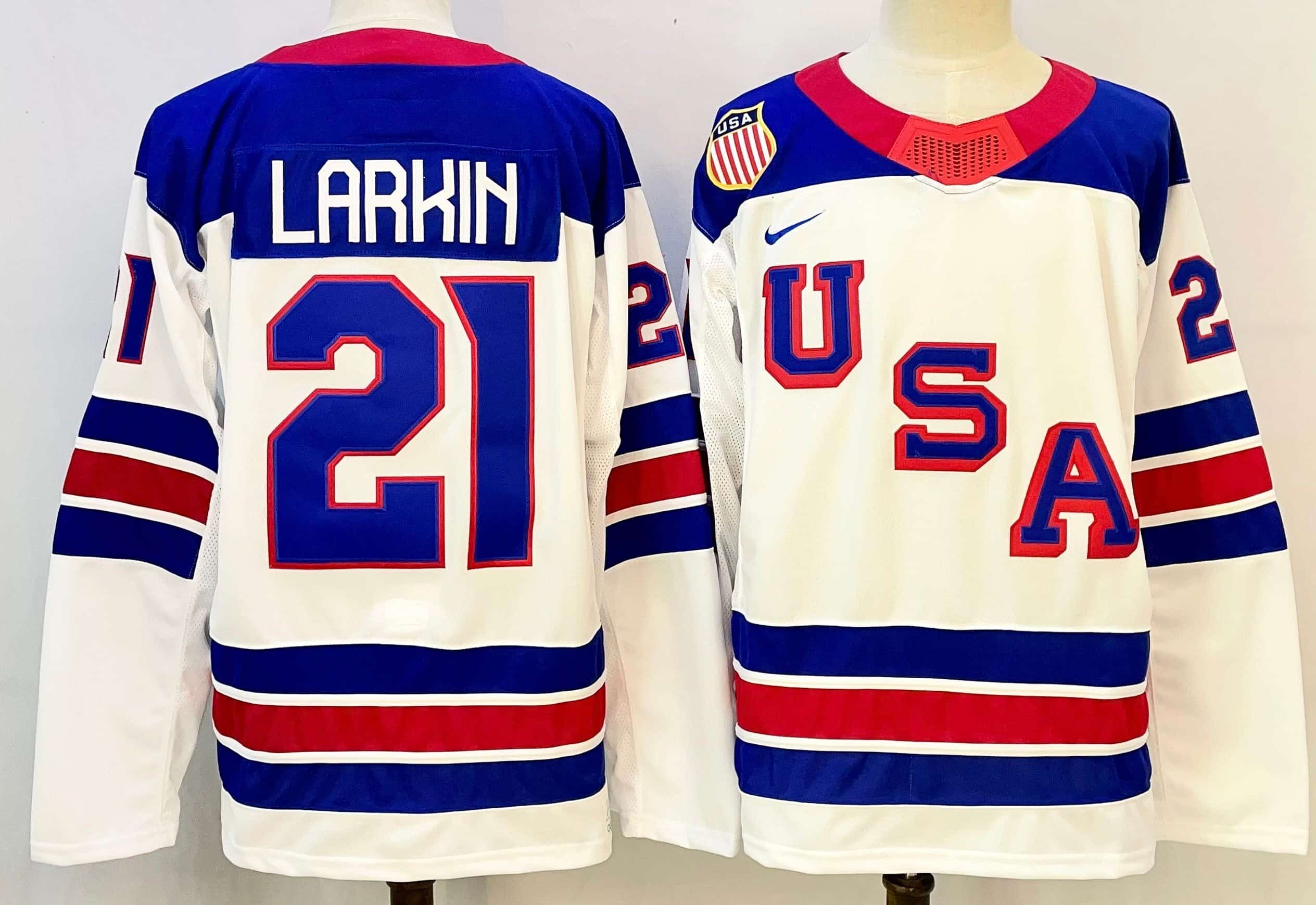 Men's USA Hockey  LARKIN 21