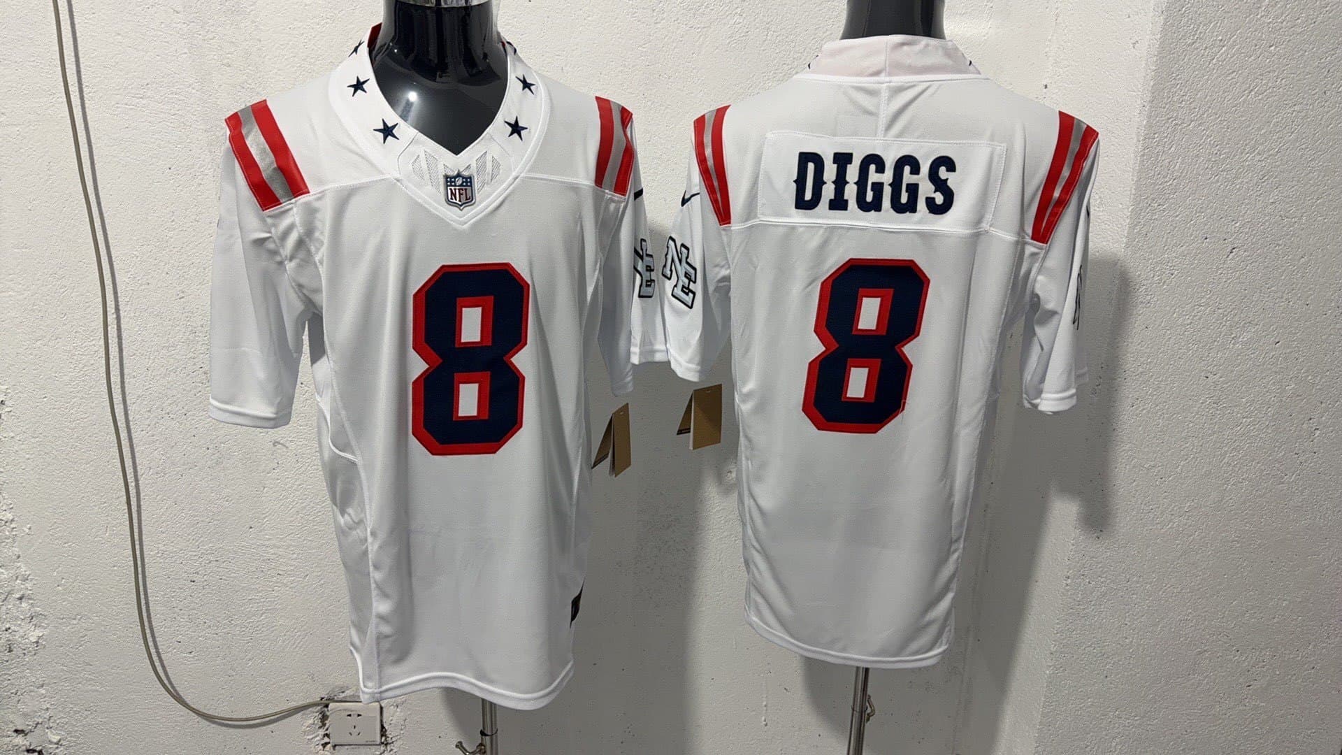 Men’s New England Patriots   Limited Jersey – All Stitched Stefon Diggs    8