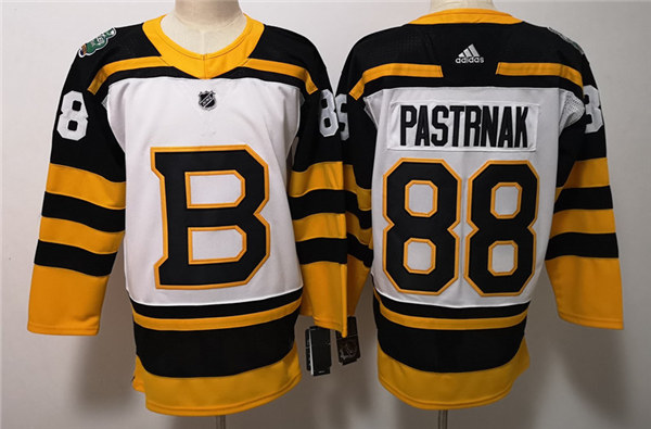 Mens Boston Bruin #88 David Pastrnak adidas White 2019 Winter Classic Stitched Jersey