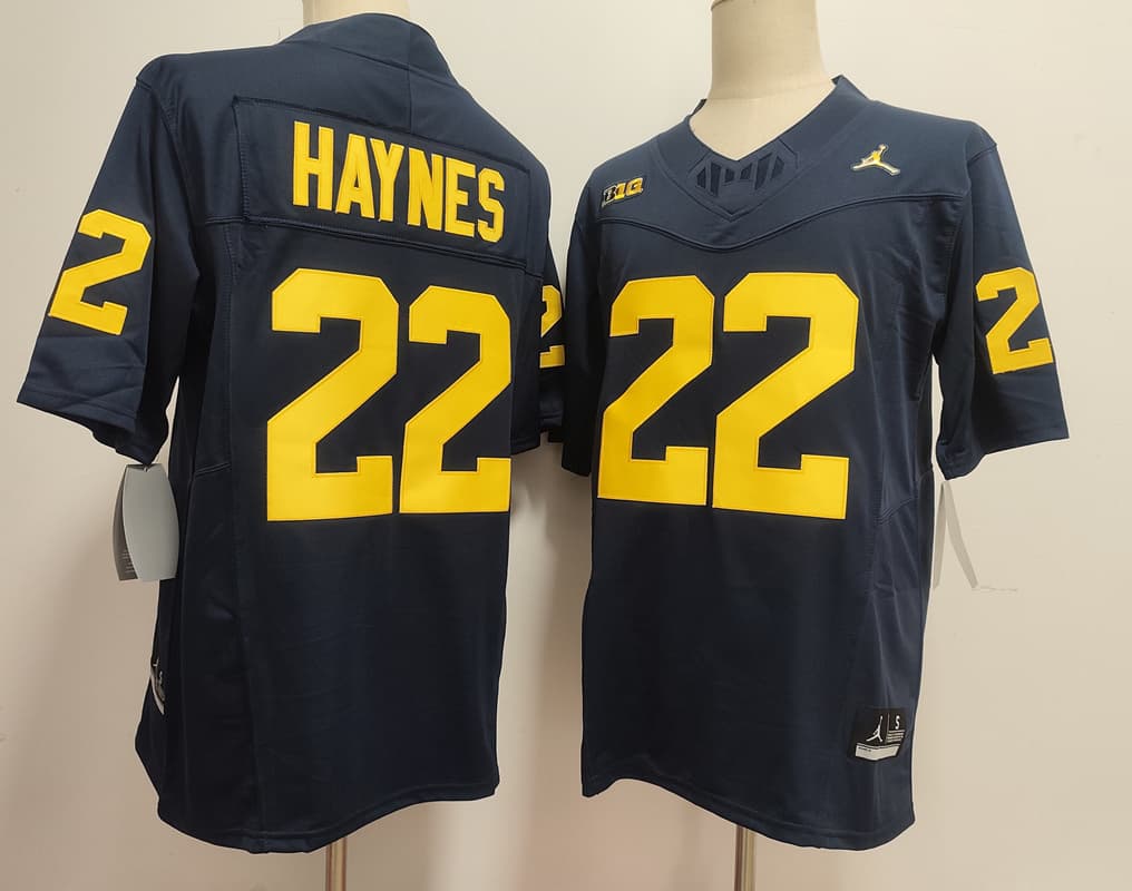 Michigan Wolverines  #22 Justice  Haynes
