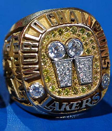 NBA Los Angeles Lakers World Champions Gold Ring_1