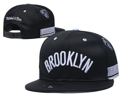 Nets Team Logo Black Mitchell & Ness Adjustable Hat TX