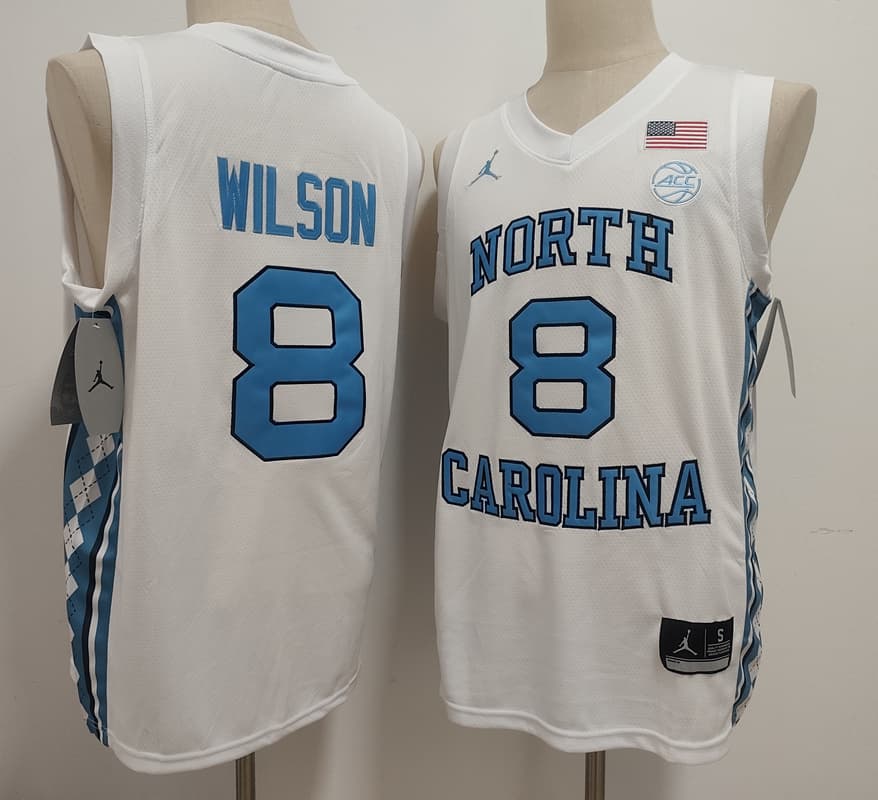 North Carolina Tar Heels #8 Caleb  Wilson