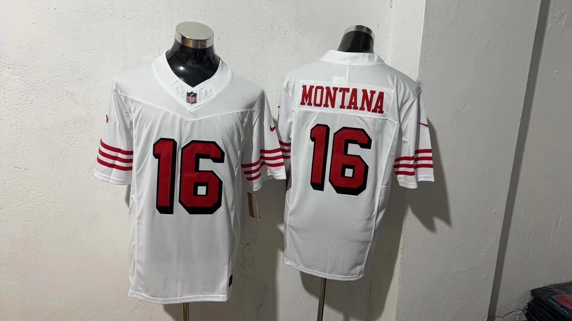 San Francisco 49ers Joe Montana  #     16