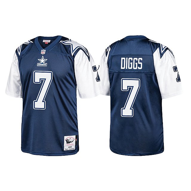 trevon-diggs-throwback-dallas-cowboys-navy-jersey-middle