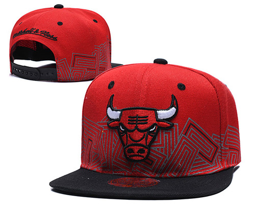vBulls Team Logo Red Black Mitchell & Ness Adjustable Hat TX