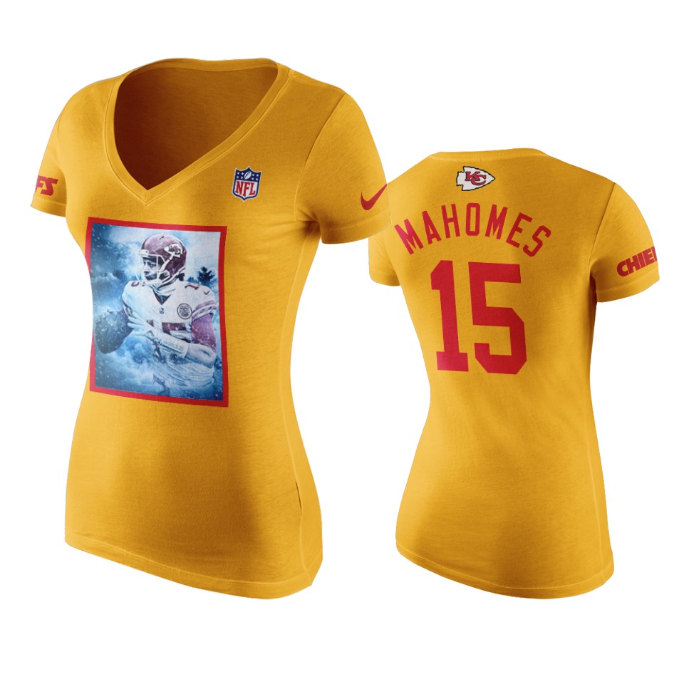 women's chiefs patrick mahomes gold pixel t shirt